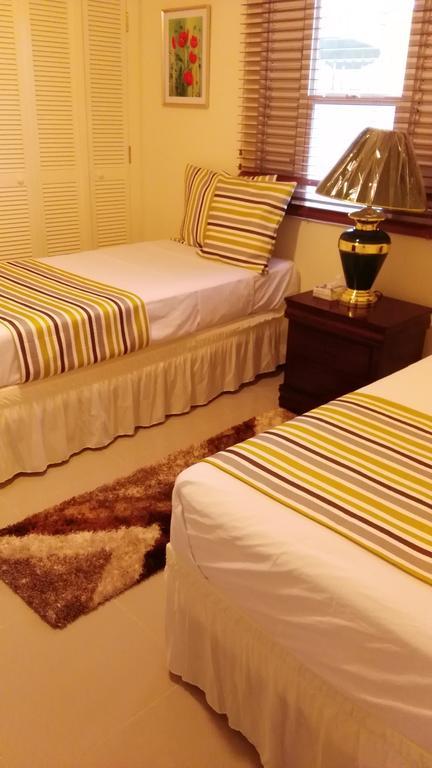 Relax Villa Очо Риос Екстериор снимка
